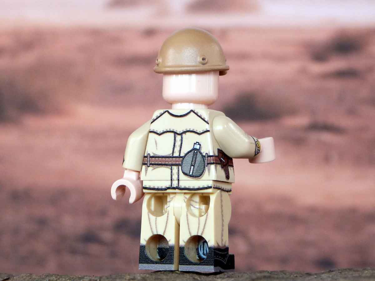 Italian Paratrooper Officer WW2 Airborne Soldier 1940–45 | Historical Minifigure