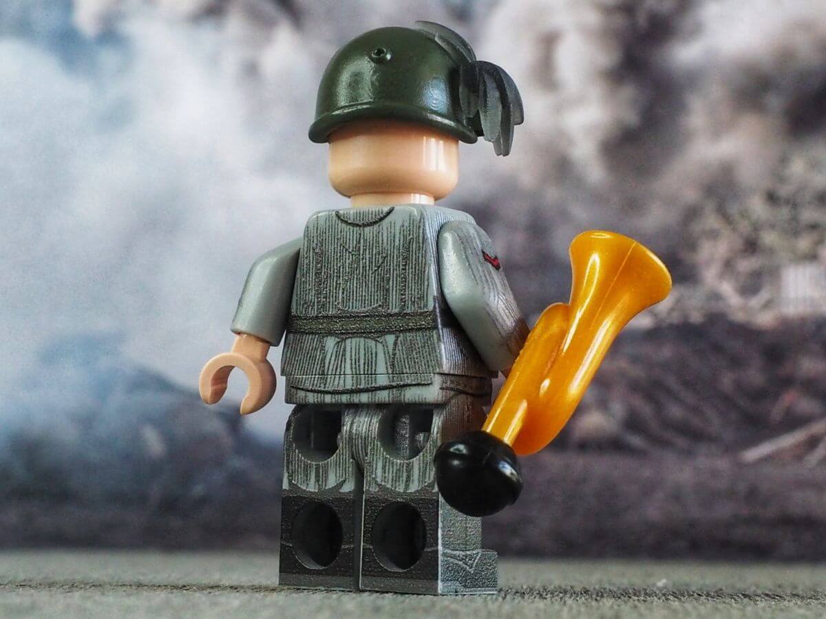 Bugler Italian infantryman cyclist ww2